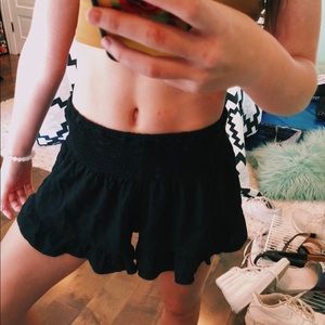 Hollister flowy black shorts